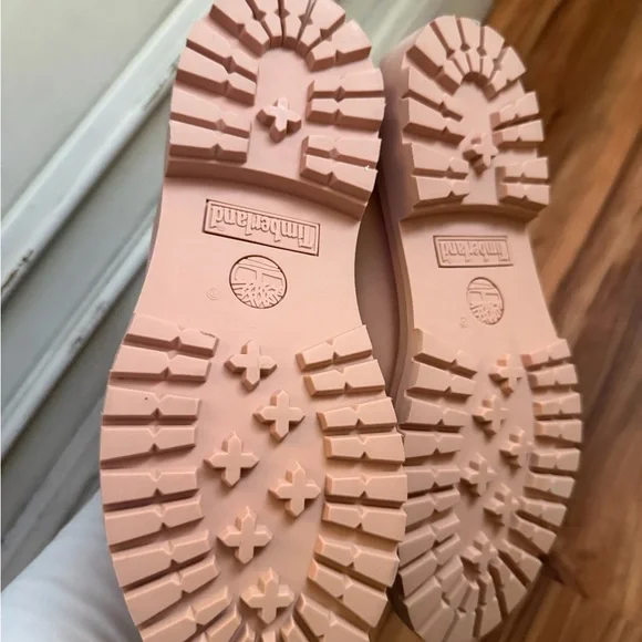 Timberland Women's Blush Lace-Up 6-Inch Boots - Picture 4 of 7